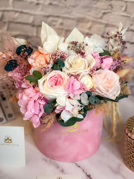 ⚜️Pink & Cream Forever Flower Mix in Pink Velvet Box